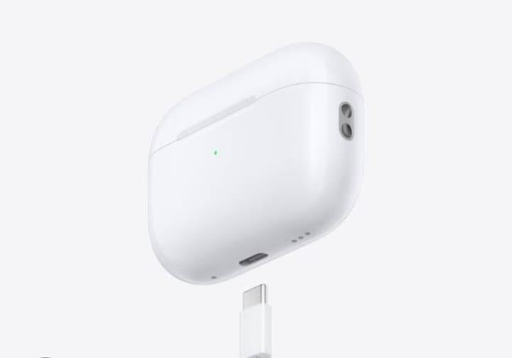 White Airpods with Advanced Noise Cancellation - 1 Pcs